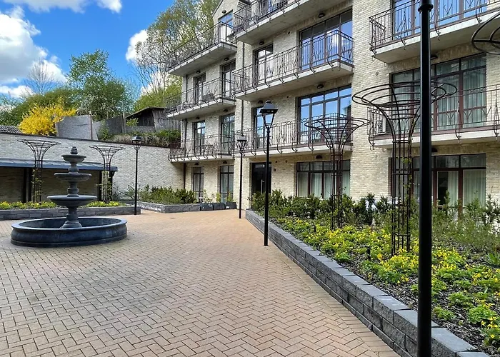 Art Uzupis In Center *